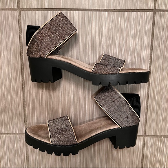 Charleston Shoe Company Monterey Gold Metallic Sandals comfortable comfy block - Picture 4 of 11